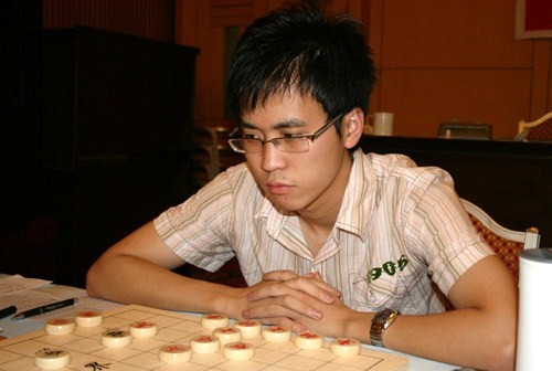 对弈中的赵鑫鑫.jpg