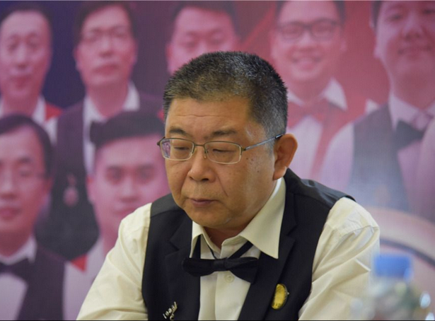 象棋特级大师、房地产大亨李来群