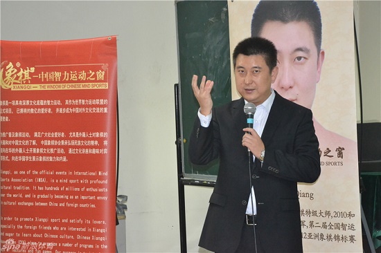 棋特级大师张强，主播张强