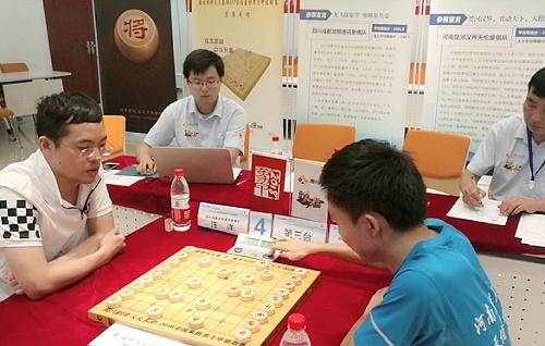 被象棋王子称为象甲史上最毒的弃子棋，弃子大师曹岩磊后胜汪洋