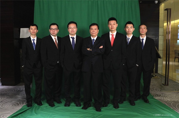 广东碧桂园队全家福